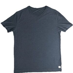 NWT Vuori Strato Tech V-Neck Tee Heather Gray  Mens Size Small $54 NO RIP TAG